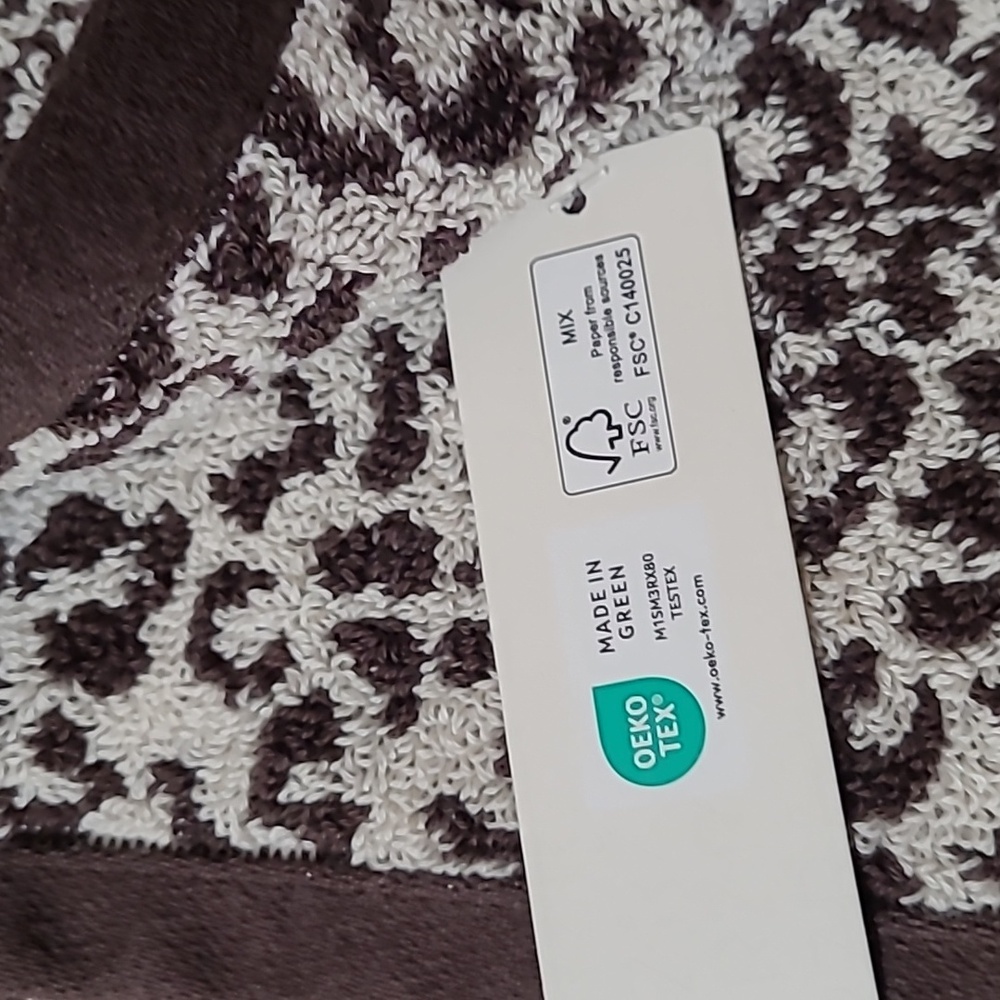 Rachel Zoe Bath Towel Set - Picture 8 of 8